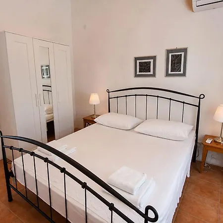 Zeljka Apartment *